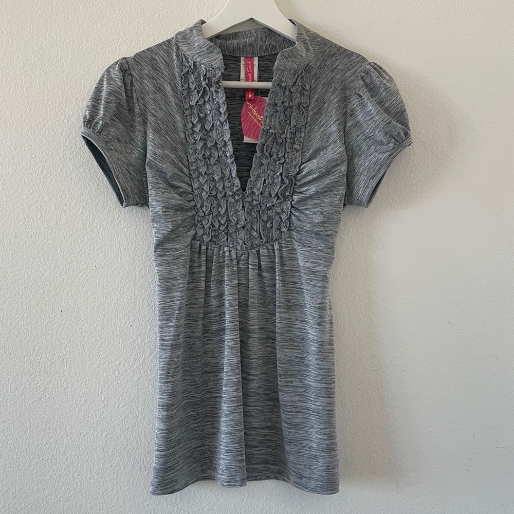 HEART SOUL V-NECK BLOUSE